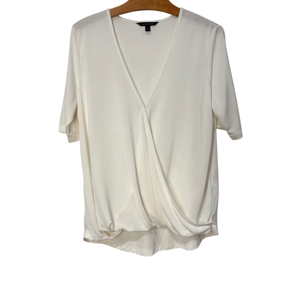 Banana Republic Cream Wrap Top Large Elbow Sleeve Deep V-Neck